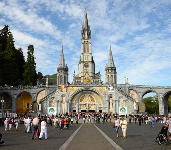 LOURDES